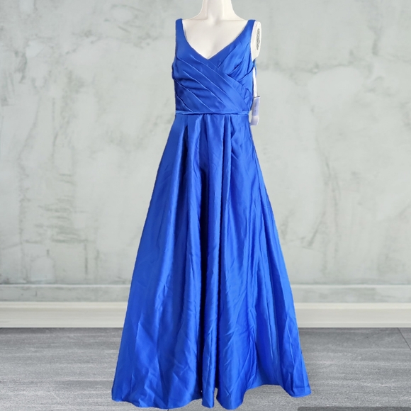 David's Bridal Horizon Blue Bridesmaid Prom Evening Long Satin Ball Gown Dress - Picture 7 of 7